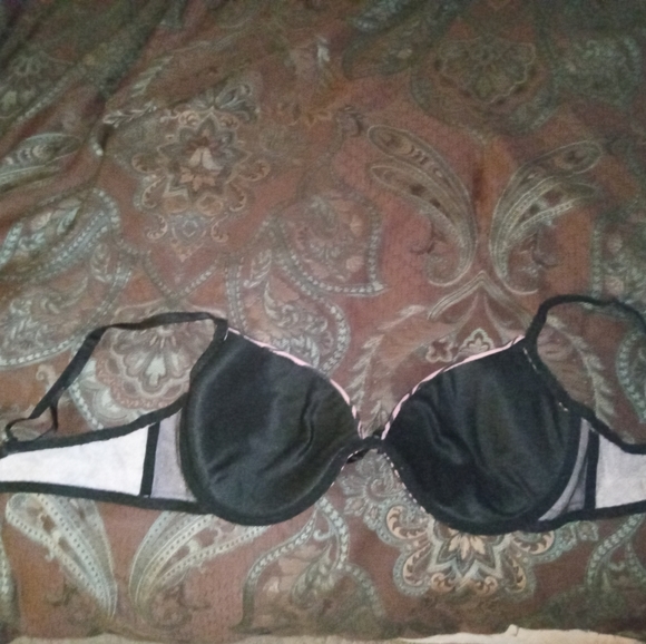 Donated Animal print bra - Picture 5 of 8